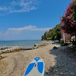 Kohyli Beachfront House Vakantiehuis *