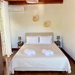 Kohyli Beachfront House *