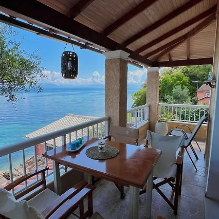 펜션 Kohyli Beachfront House *