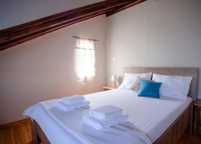Kohyli Beachfront House בית נופש *