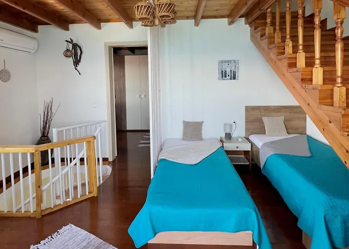 בית נופש Kohyli Beachfront House Agia Pelagia Chlomou