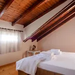 別荘 Kohyli Beachfront House