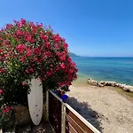 Kohyli Beachfront House * Agia Pelagia Chlomou