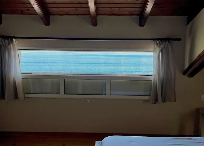 Kohyli Beachfront House Feriehus Agia Pelagia Chlomou