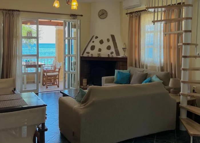 Kohyli Beachfront House Feriehus
