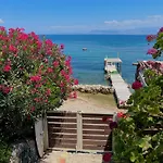 Kohyli Beachfront House Prázdninový dům
