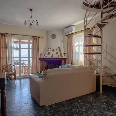Kohyli Beachfront House Holiday home Agia Pelagia Chlomou