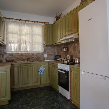 Kohyli Beachfront House Holiday home Agia Pelagia Chlomou